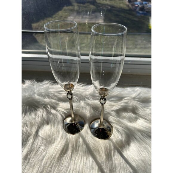 Silver Champagne/Wine Glasses wedding honey moon lovers Valentine’s Day glass - Picture 1 of 6
